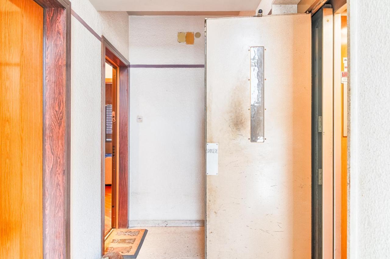 Note Su Puccini 66 Apartment Trieste Luaran gambar